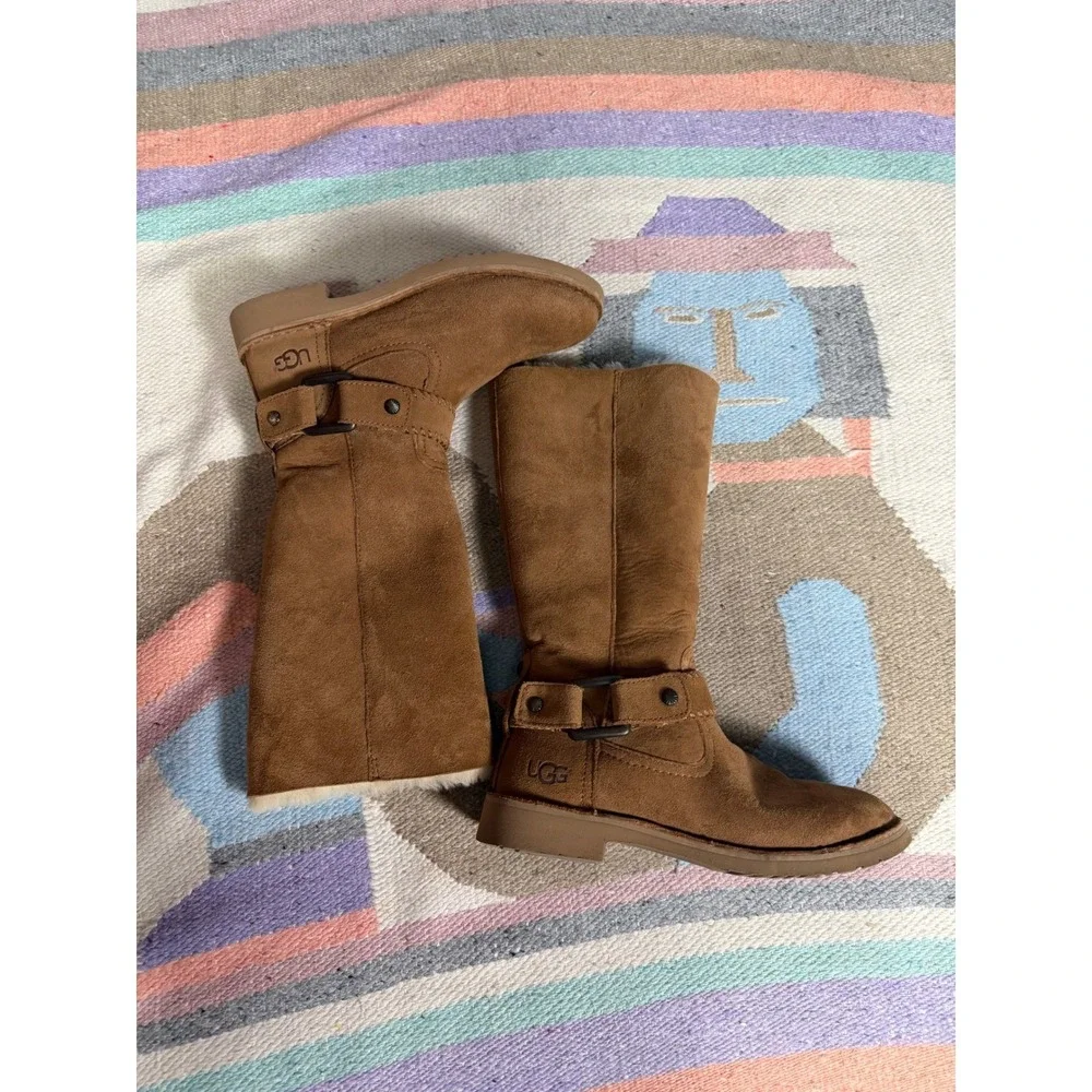 UGG classic braiden